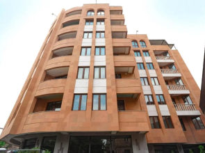 Stay Inn Apartments at Saryan Street