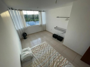 Casa Duplex 2 quartos com amplo quintal