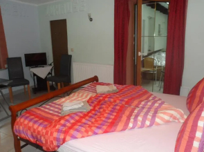 Regenbogen Hotel