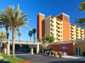 Four Points by Sheraton Los Angeles Westside