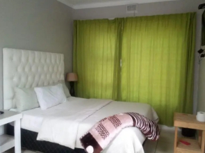 2 Friends Guesthouse