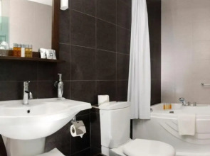 The Honest Budapest by Chic & Basic