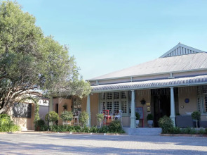 Oleander Guest House