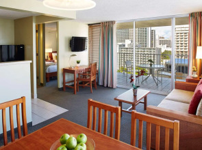 Pacific Monarch Hotel