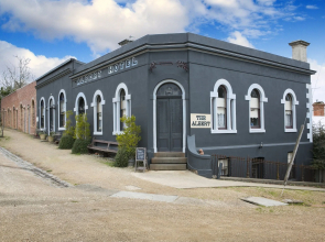 The Albert Guest House and Mills Spa Suites