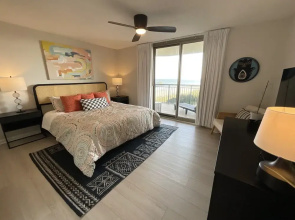 504 Brighton 2 Bedroom Condo