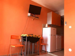 Divna Apartments and Rooms