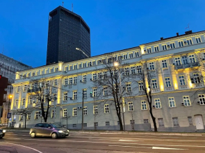 East & West Apartments