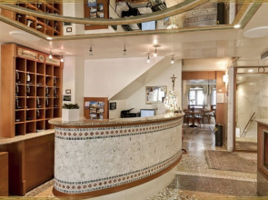 Hotel Moderno