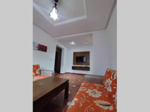 Grand appartement en face à la mer avec piscine