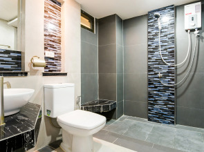 OYO 458 Nakorn Siam Boutique