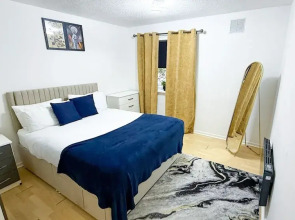 1br-freeparking -closetocentre -easytransportlinks