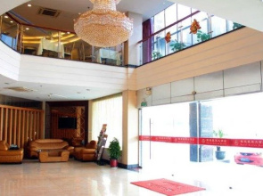 Yangzhou Lansheng Hotel