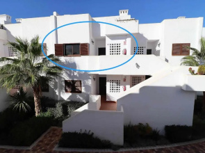 Los Veleros apartamento frente al mar con azotea y piscina compartida