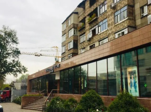 Наурызбай батыра 52 угол Гоголя, АРБАТ ЦЕНТР города 1комн