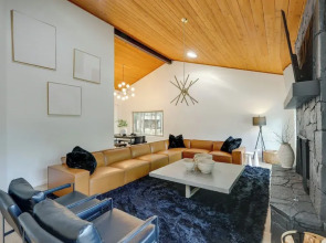 Chic Flagstaff Retreat w/ Fireplace & Patio!