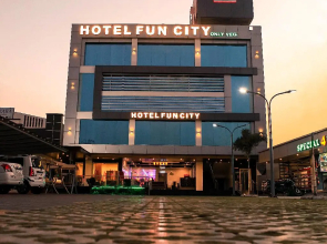Hotel Fun City (Pure Veg)