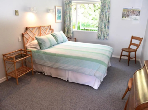 Anchor in Akaroa - Akaroa Holiday Home