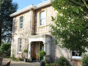 Hollybank Bed  Breakfast