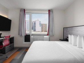 Ramada By Wyndham Brooklyn Near Flatbush