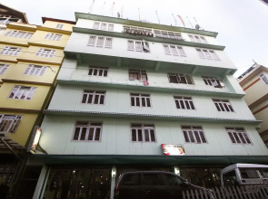 OYO 7431 Hotel Tushita