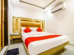 OYO 63367 Hotel B G Palace