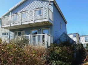 Freshwater Bay Hol Vge 16