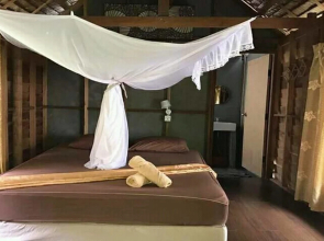 Kafair Hut - Adults Only