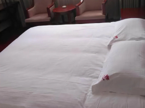 Longxiang Hotel