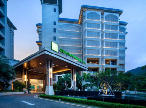 Holiday Inn Hotel and Suites Sanya Yalong Bay by IHG
