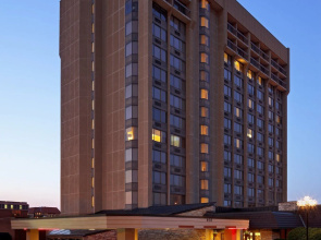 Sheraton Westport Plaza Hotel St. Louis