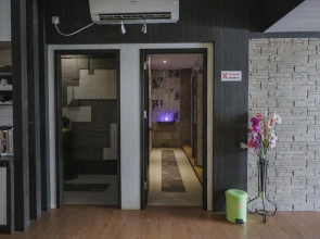 RedDoorz Plus near Pantai Coastarina 2