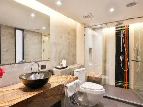 Maitria Mode Sukhumvit 15 Bangkok