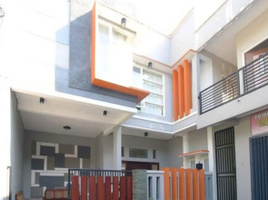 RedDoorz Syariah near Universitas Merdeka Malang