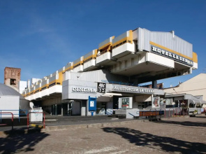 La Serra 211