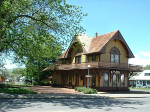 Blue Mountain Hotel