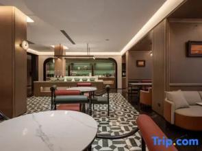 Yayue Hotel (Wuhu Nanling Square)