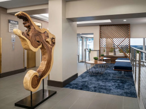 Coast Seattle Downtown Hotel by APA