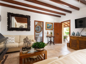 CAN SION - Villa with private pool in Esporlas. Free WiFi