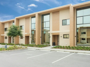 Stunning 4 Bd Close to Disney Magic Village Resort 7537