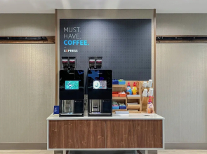 Holiday Inn Express Hotel & Suites Forest