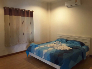 Baanyeamsa-ard Pool Villa