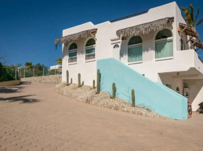 Awesome Casita with 1BR 1BA with beach & pool
