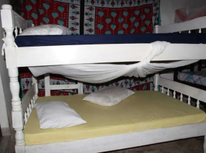 Travellers Paradise Diani - Hostel