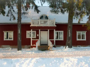 Kroksta Gård