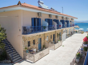 Beachfront Luxury Home-Breakfast Included