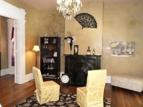 2 Sisters Bed & Breakfast