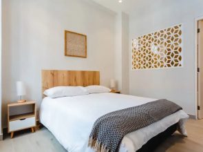 w Awesome 1BR w Balcony in Panama