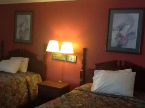 Camden Inn & Suites