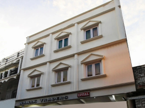 Itsy Hotels Royal Monarch